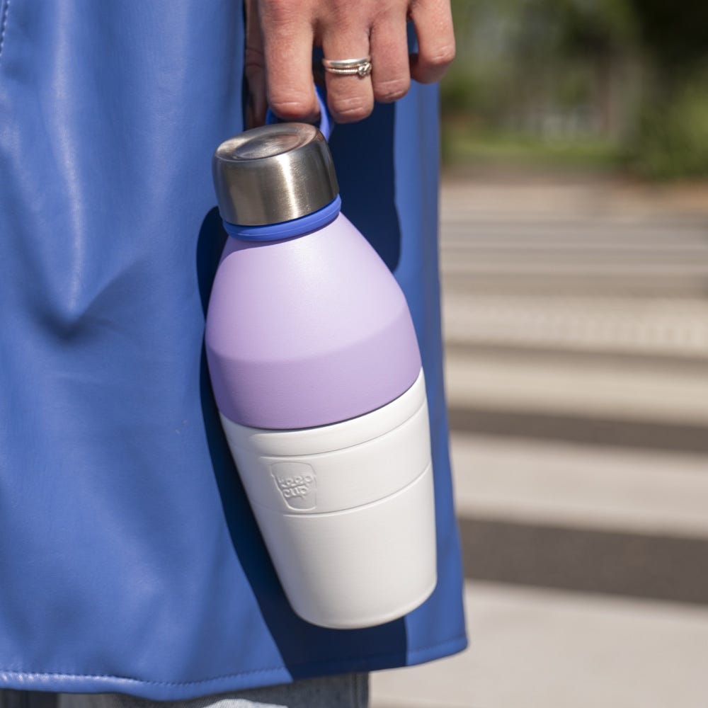 keepcup-helix-bottle-twilight-m-18oz-inhand_57e224f5-acfd-4aae-a09f-42246ac58009.jpg